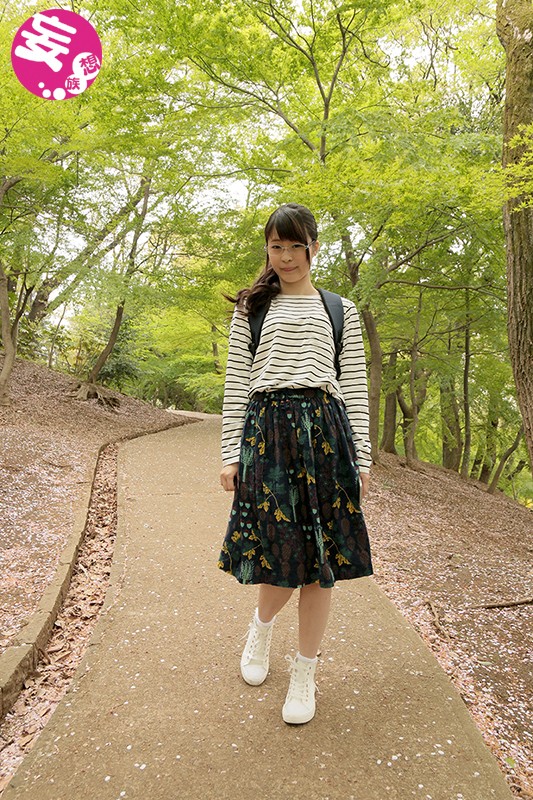 欲求腐満子 舞園かりん（23歳） 普通のエッチでは物足りません。私は変態ですか？