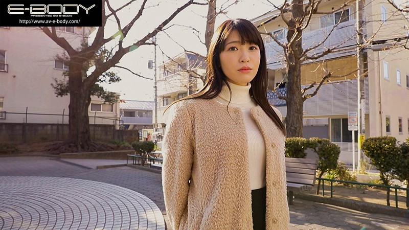 「貴方、ごめんなさい私、実は変態でした…」 経験値の低いウブ清楚妻を調教AV撮影 純白Gカップパーフェクトボディ妻（25歳）AVデビュー 三船かれん